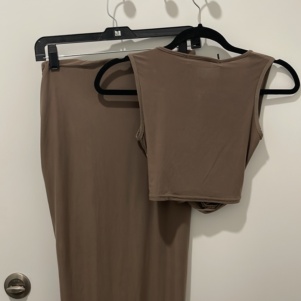 NWT 2 Piece Matching Skirt Set size Medium - Picture 7 of 8